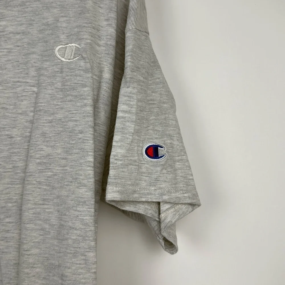 Champion Light Gray Men Crew Neck Short‎ Sleeves T-Shirt Size Medium - Picture 4 of 8